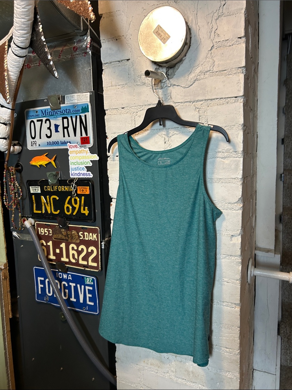 Eddie Bauer Travex Tank in Women’s Size Medium Regular